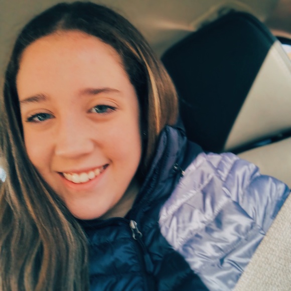 Meet your Posher, Mackenzie - Picture 3 of 4